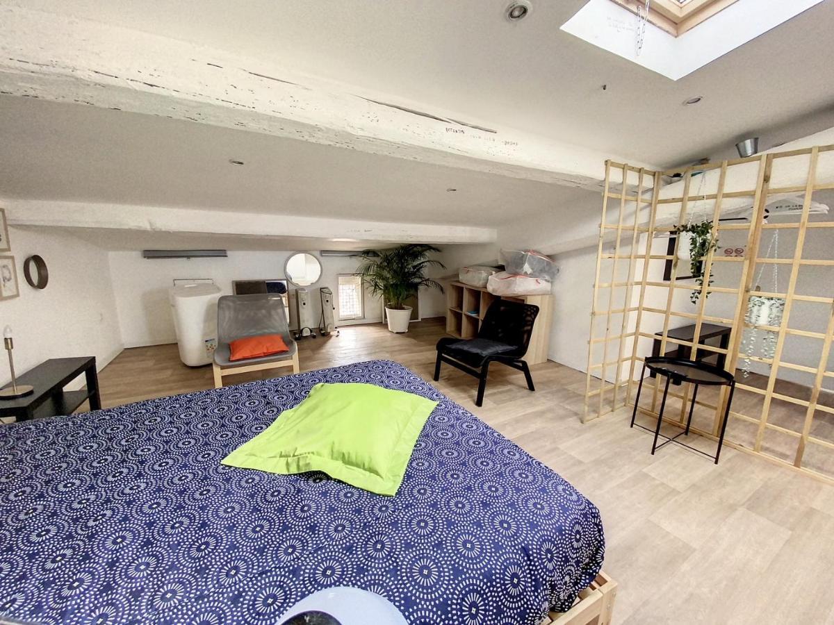 Grand St Pierre Studio Mansarde Atypique Climatise Sète Buitenkant foto